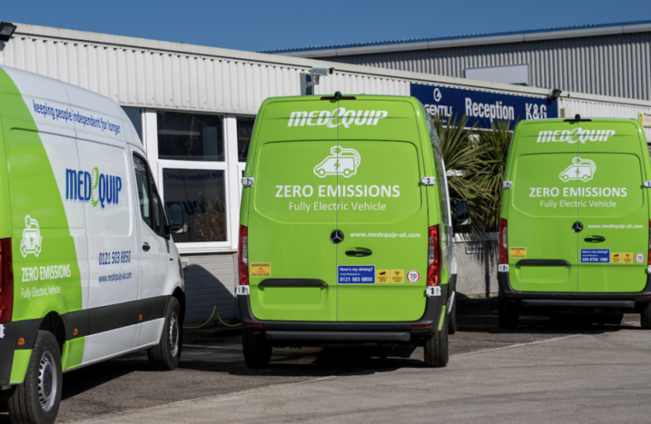 autos, cars, electric vehicles, mercedes-benz, air quality, commercial, mercedes, passenger transport, medequip takes on 25 electric mercedes esprinters