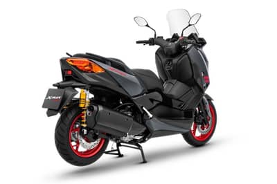 article, autos, cars, yamaha, the yamaha x-max 300 sp gives premium scooters a whole new meaning