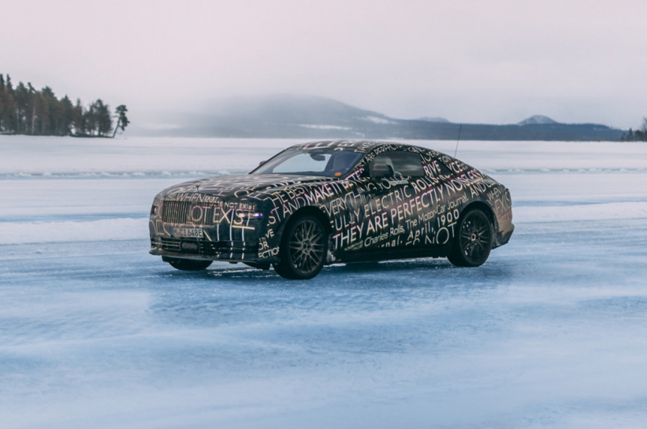 autos, cars, rolls-royce, coupes, electric cars, luxury cars, rolls-royce spectre, videos, youtube, watch the 2024 rolls-royce spectre as it undergoes winter testing