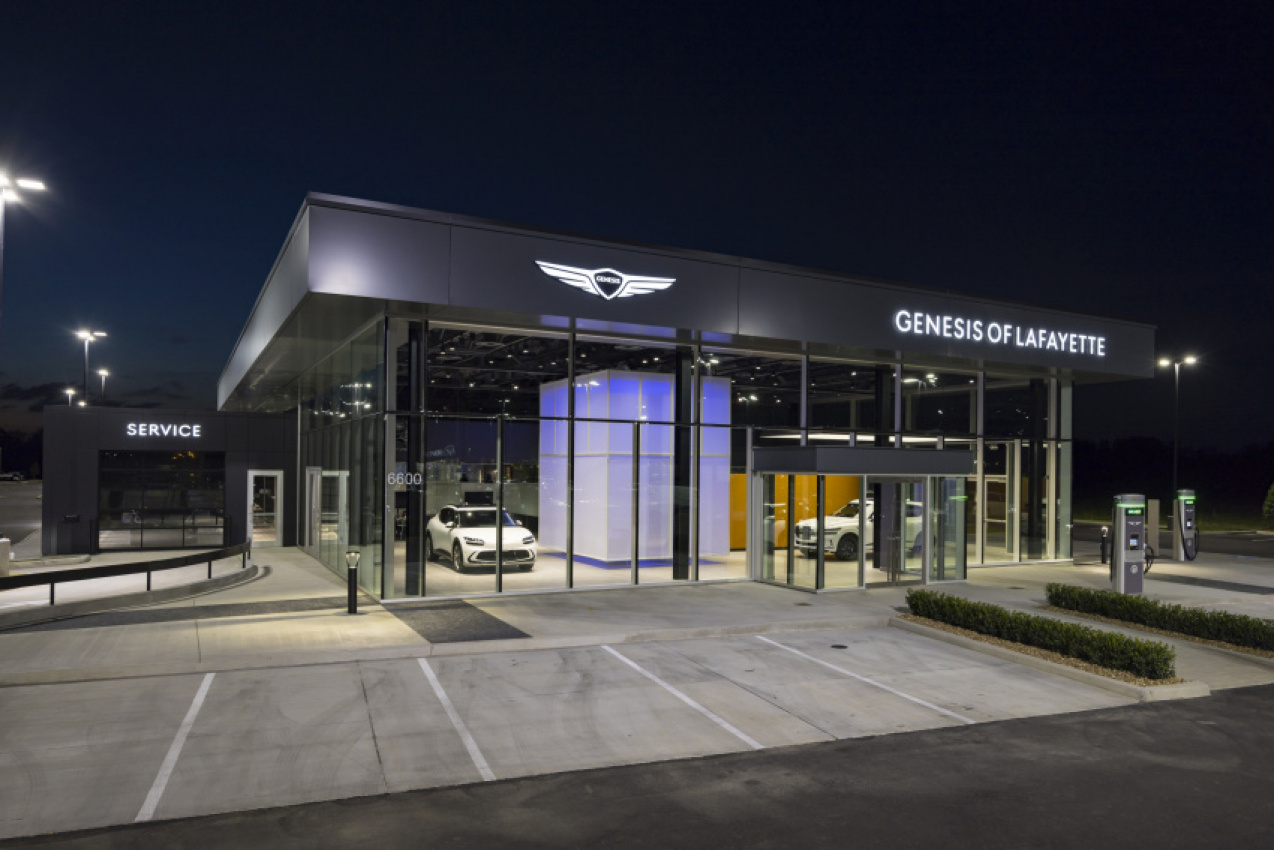 autos, cars, genesis, genesis opens doors to first standalone us dealership