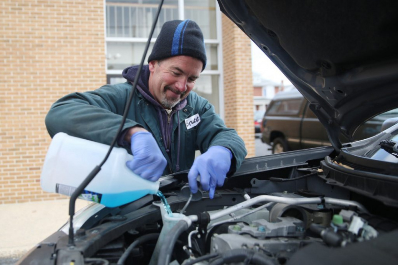 autos, cars, car maintenance, coolant, how do you check your car’s antifreeze?