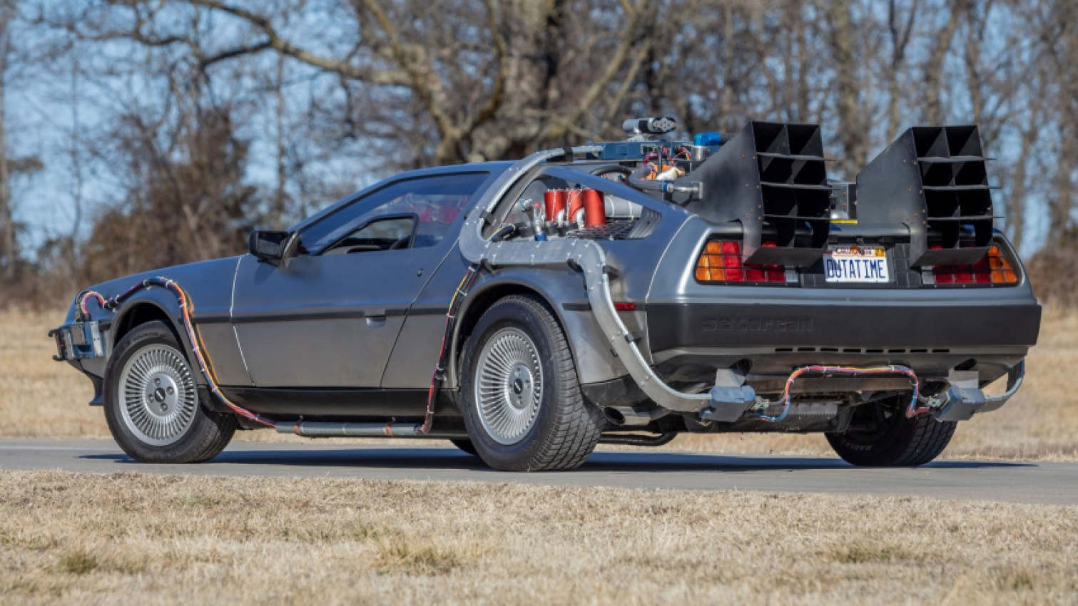 autos, cars, delorean, features, if you want this delorean replica, you're almost out of time