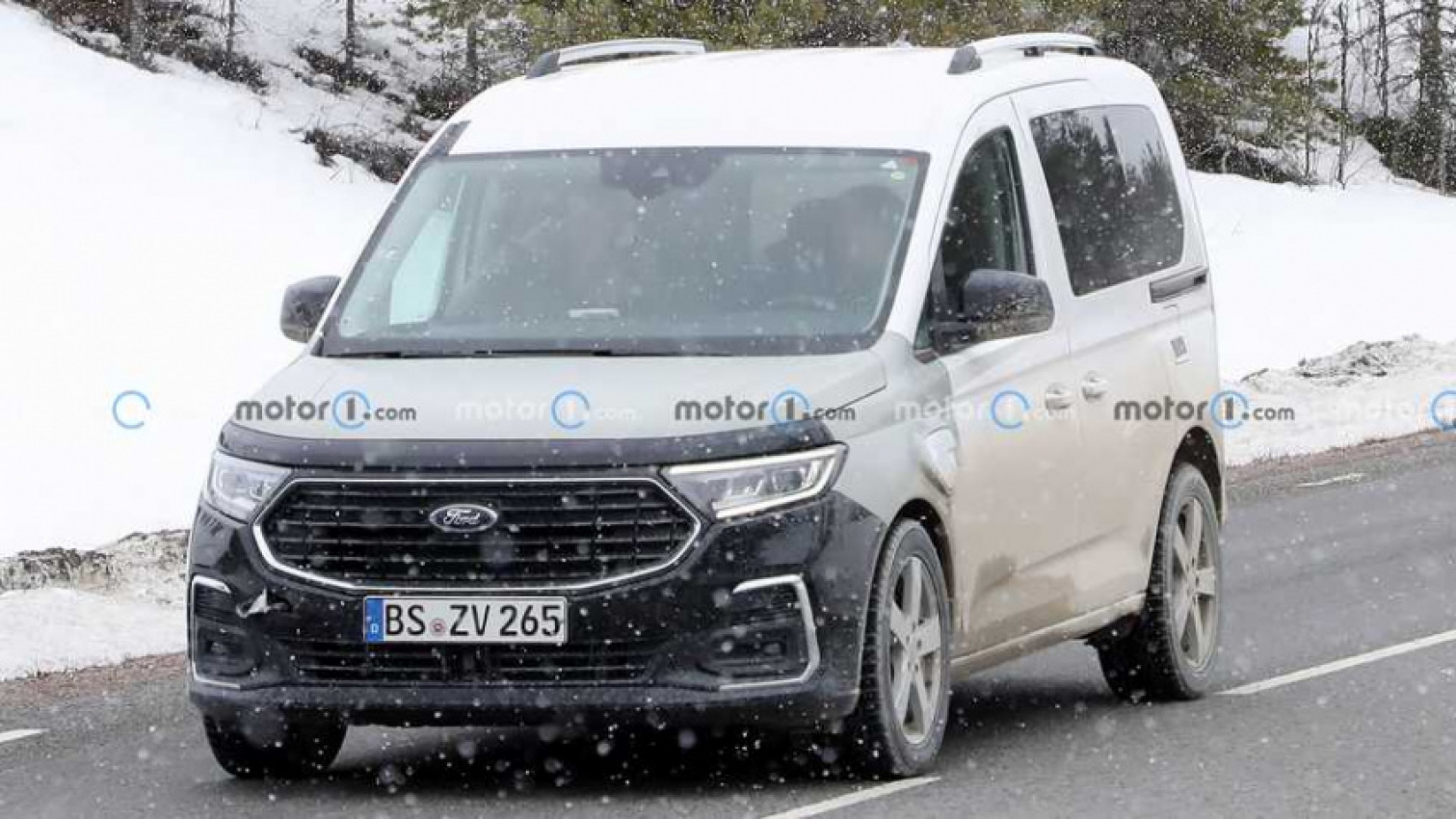 autos, cars, ford, ford tourneo, ford tourneo connect spy pics show van will get plug-in hybrid variant