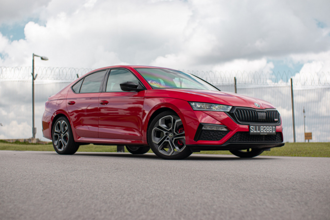 advice, autos, cars, free cbd parking, 10 tricks when driving to malaysia & 2022 skoda octavia rs mreview | this week in cars #25