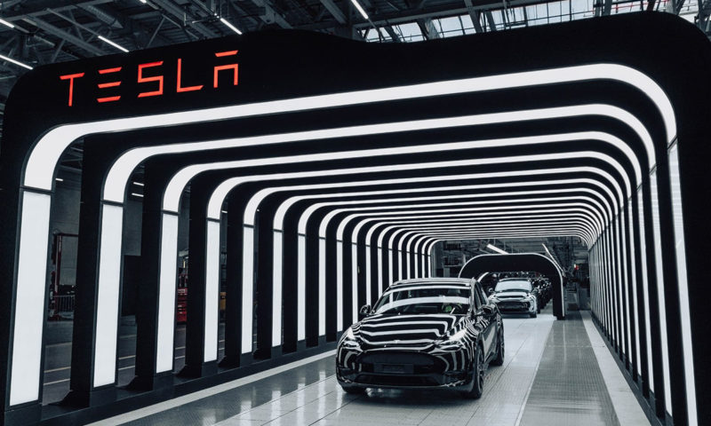 autos, cars, industry news, tesla, automated, berlin, brandenburg, car factory, elon musk, facility, factory, germany, industry news, state of the art, tesla berlin gigafactory, take a drone tour through the tesla berlin gigafactory 