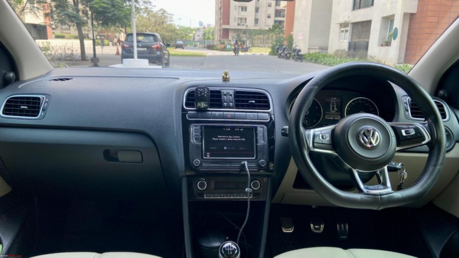 autos, cars, amazon, android, diy, indian, infotainment system, member content, amazon, android, diy: adding a rear usb port on rcd 330, 340 head unit for a tidier look