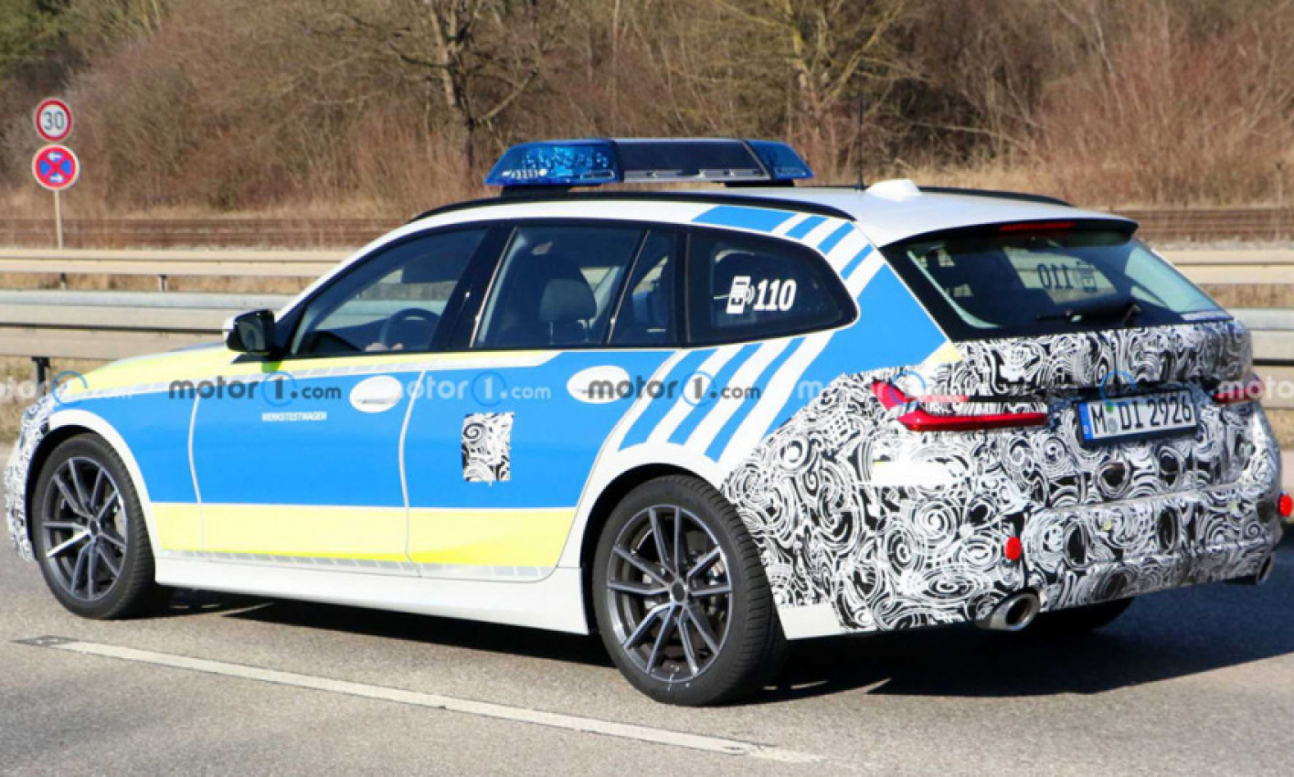 autos, bmw, cars, new models, 3 series, bmw 3 series touring, camo, spy shots, touring, bmw 3 series touring spied wearing strange livery 