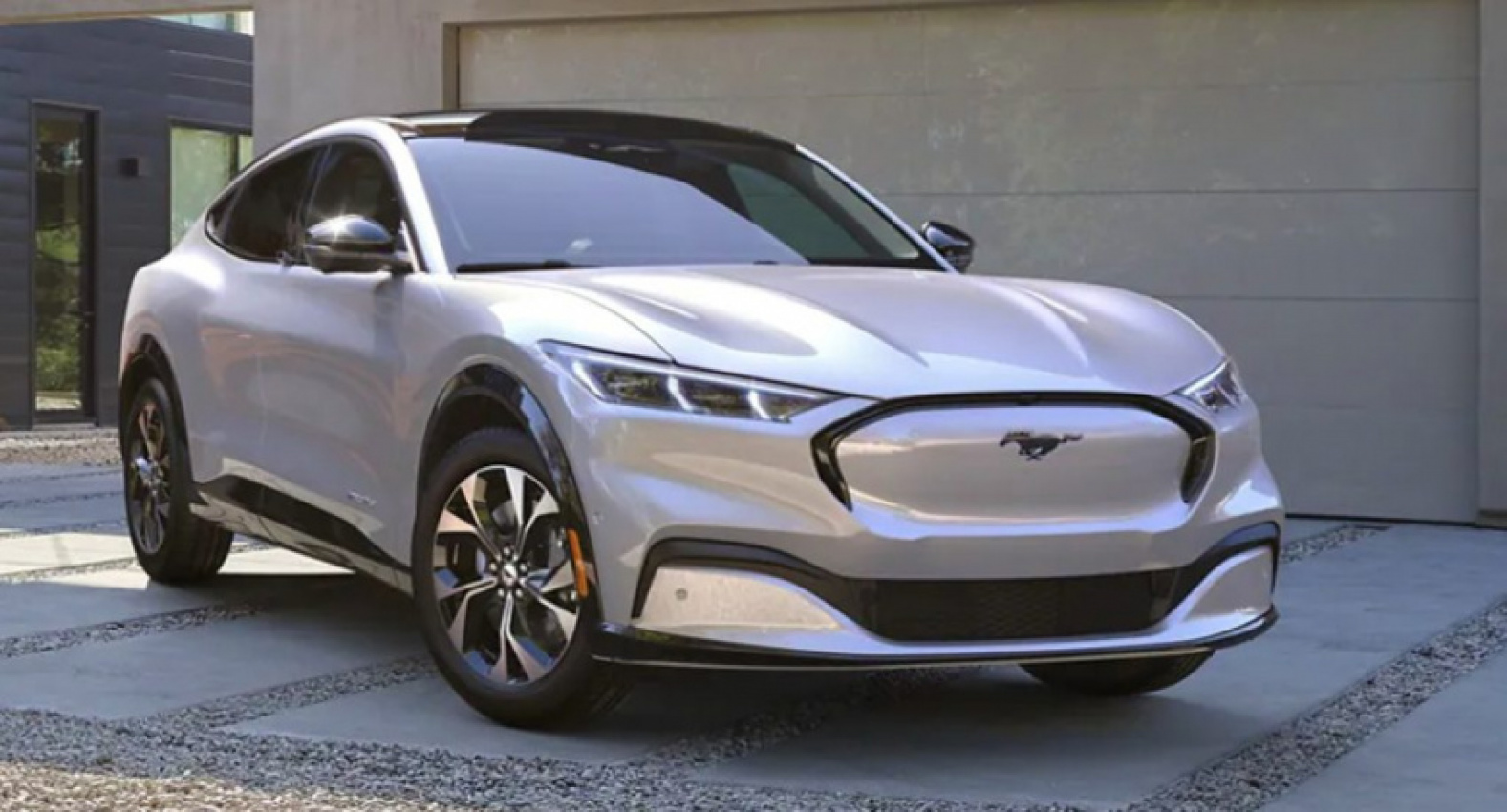 autos, cars, ford, kia, ford mustang, small, midsize and large suv models, is the 2022 kia ev6 a ford mustang mach-e killer?