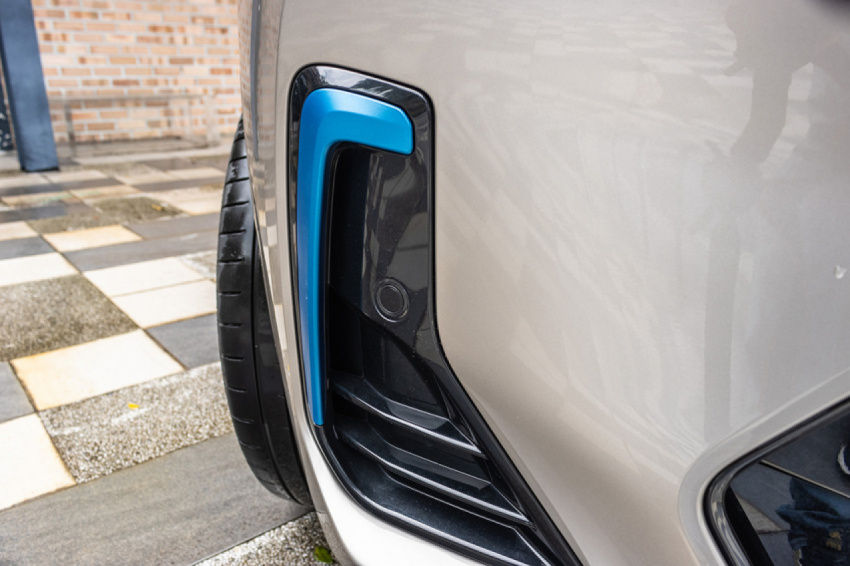 autos, bmw, cars, bev, bmw ix3, bmw x3, ev, suv, 2022 bmw ix3 impressive review : electric blue