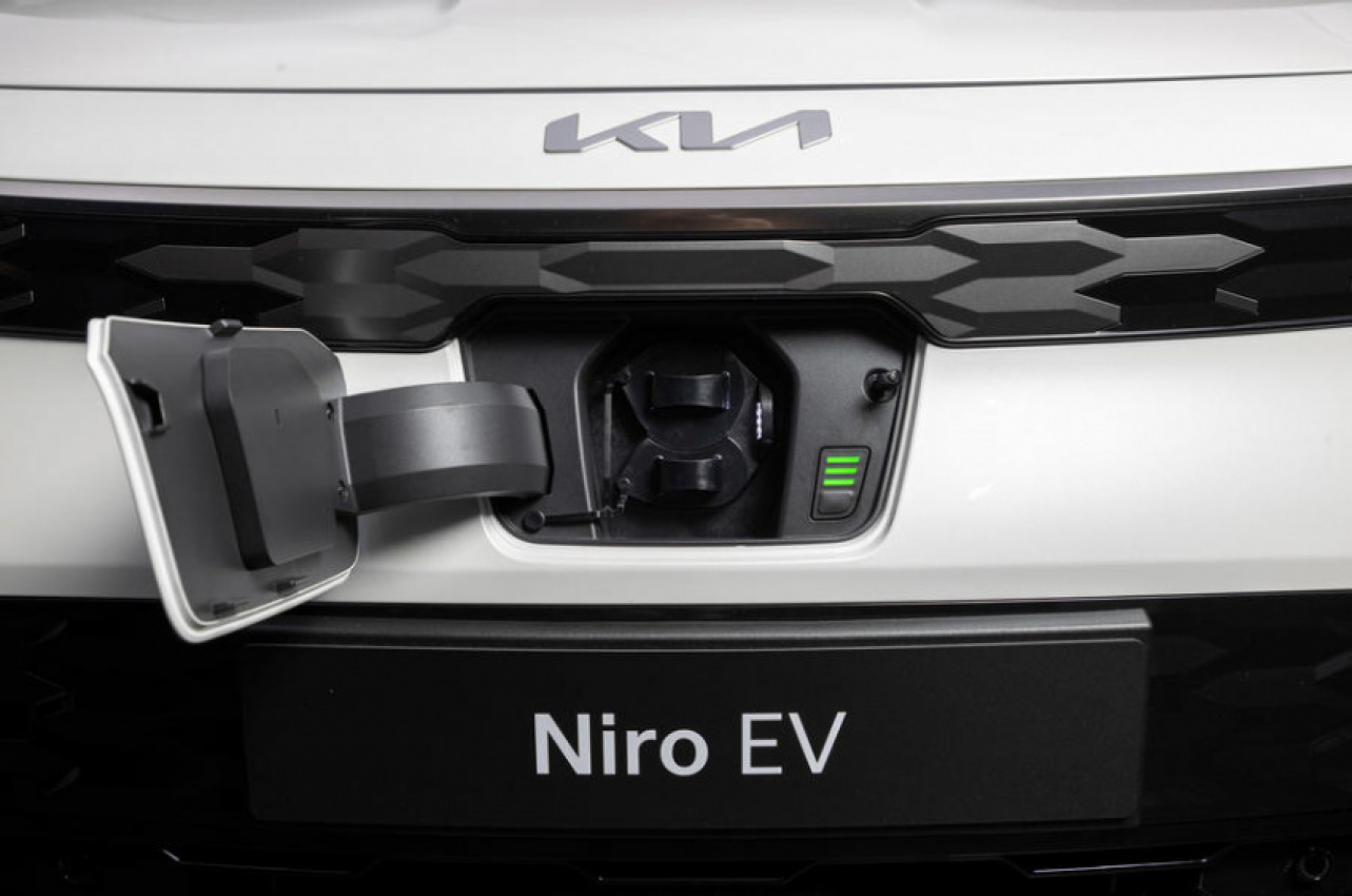 autos, cars, electric vehicle, kia, car news, kia niro, new cars, new 2022 kia niro swaps platform for performance boosts