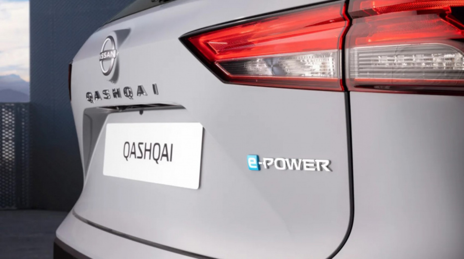 autos, car reviews, cars, news, nissan, hybrid, hybrid cars, nissan qashqai, nissan qashqai e-power hybrid prototype review