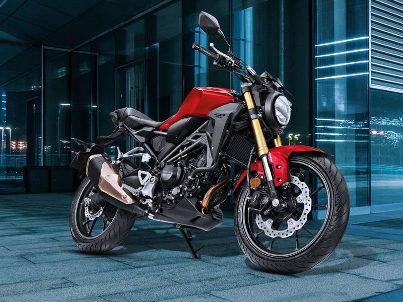 article, autos, cars, honda, ktm, honda cb300r, here’s why the bajaj dominar 400 & ktm 390 duke need to be worried; honda cb300r outsells both in a surprise move