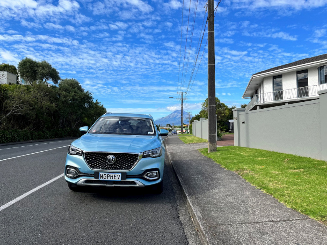 autos, cars, mg, reviews, android, car, cars, driven, driven nz, electric cars, hybrid, mg hs, mg hs plus ev review: taking on road, motoring, national, new zealand, nz, android, mg hs plus ev review: taking it on the road
