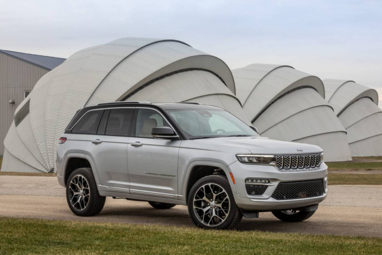 autos, cars, jeep, toyota, jeep grand cherokee, 10 biggest news stories of the month: jeep grand cherokee, toyota tundra are less than electric
