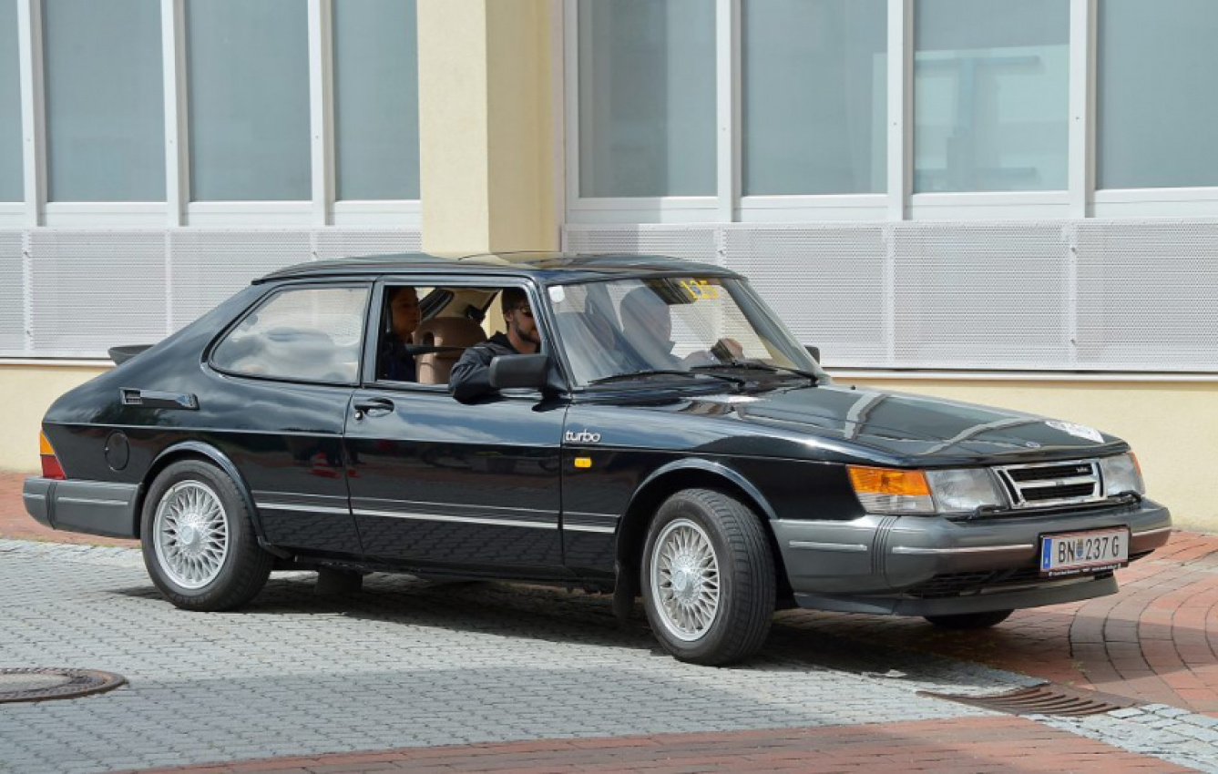 autos, cars, saab, turbo, drive my car’s star saab 900 turbo is a swedish hot hatch built by fighter jet engineers