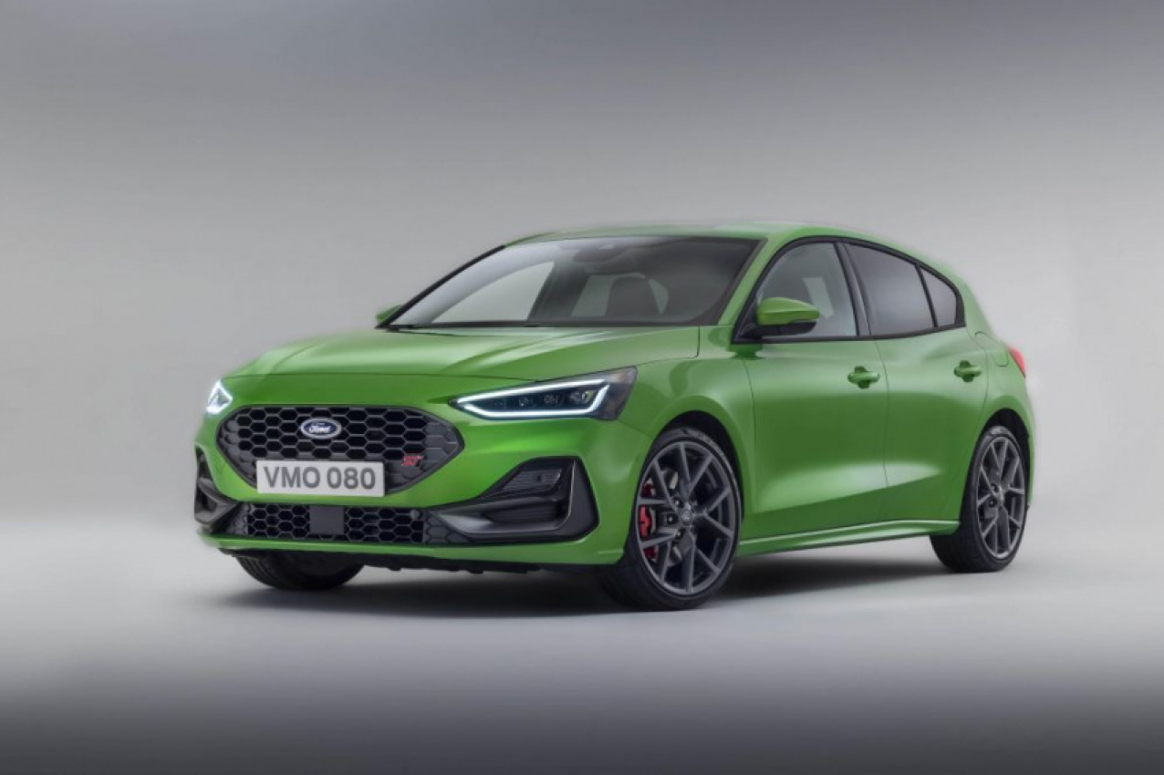 autos, cars, ford, android, ford focus, android, 2022 ford focus st delayed, won't use smaller screen