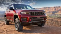 autos, cars, jeep, toyota, jeep says toyota can’t match its rock-climbing prowess