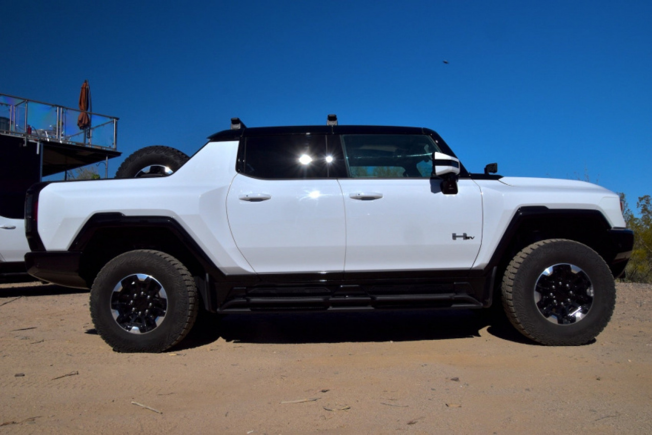 autos, cars, gmc, hummer, android, android, 2022 gmc hummer ev first drive review: rolling decadence that goes like hell