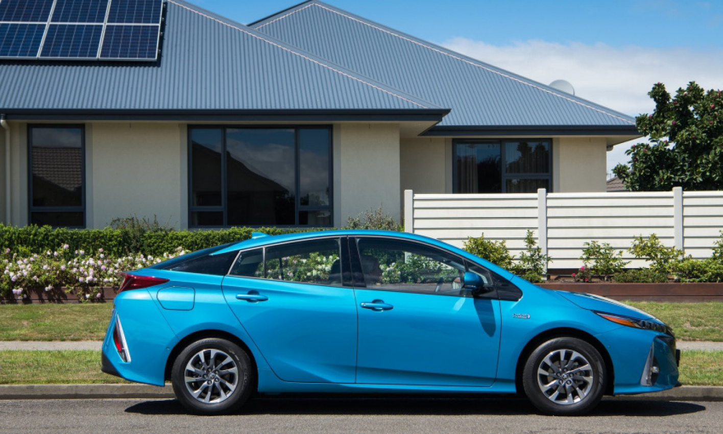 autos, cars, reviews, automotive industry, car, car advice, cars, driven, driven nz, electric cars, hybrid, motoring, national, new zealand, news, nz, road tests, ultimate phev guide: every plug-in hybrid electric car and suv you can buy in new zealand