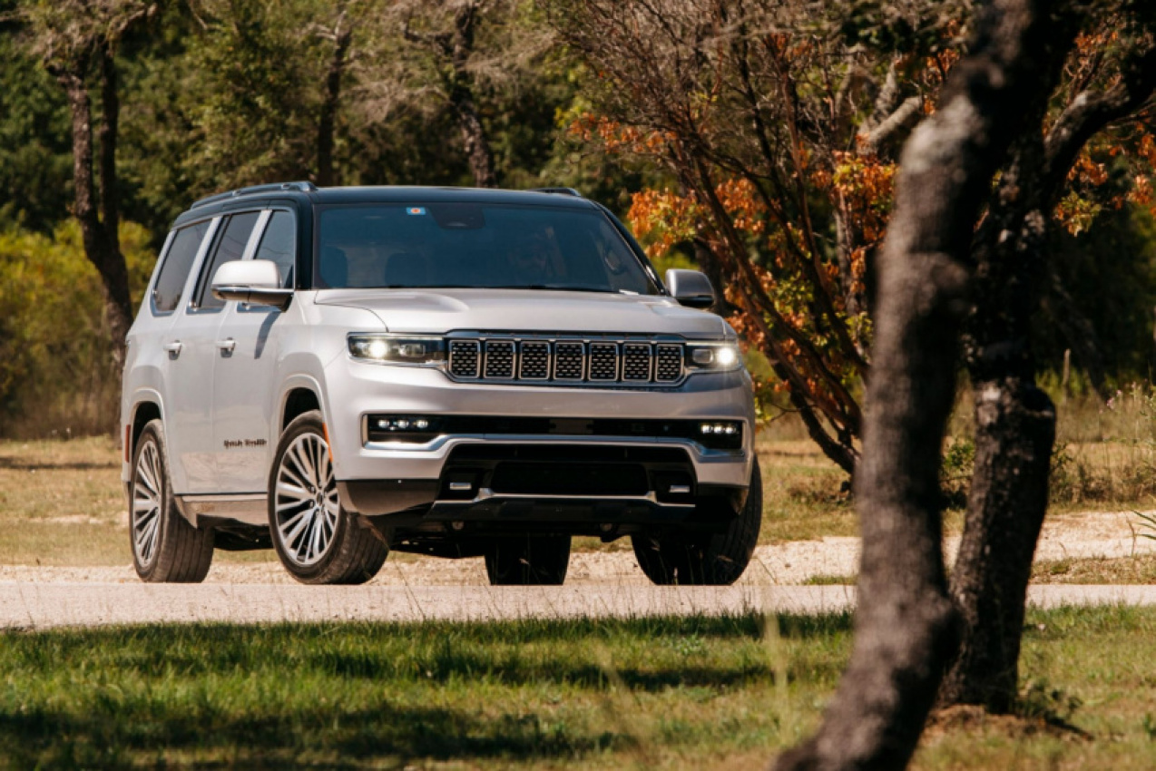 autos, cars, jeep, the cheaper jeep wagoneer is outselling the grand wagoneer two-to-one