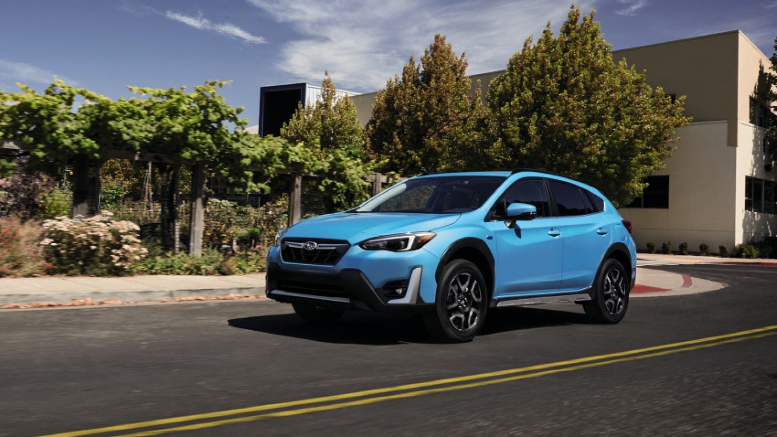 cars, ford, hybrid cars, subaru, android, hybrids, subaru news, android, 2022 subaru crosstrek hybrid still goes 17 miles electric, is unique among affordable plug-in hybrids