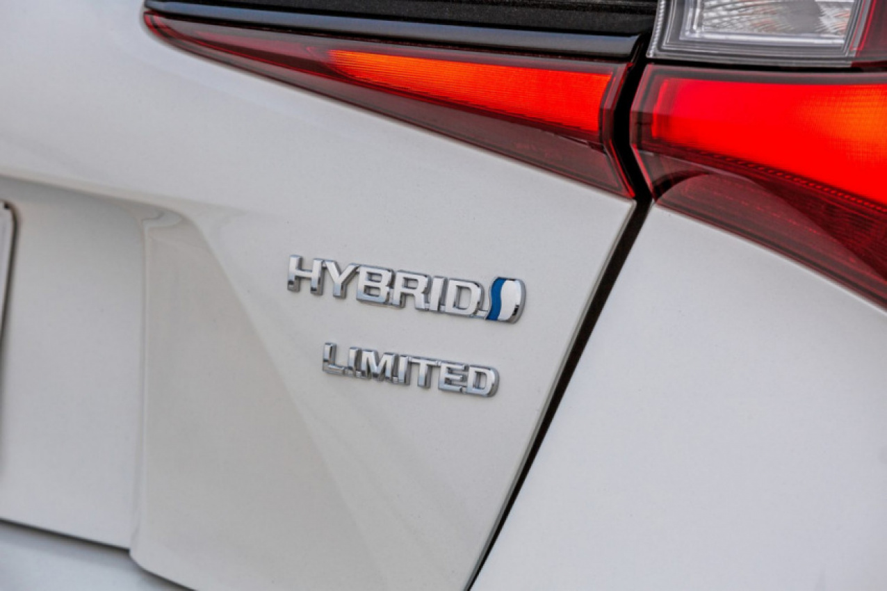 cars, hybrid cars, toyota, batteries, hybrids, toyota news, youtube, toyota plans solid-state battery debut in a hybrid by 2025—future prius?