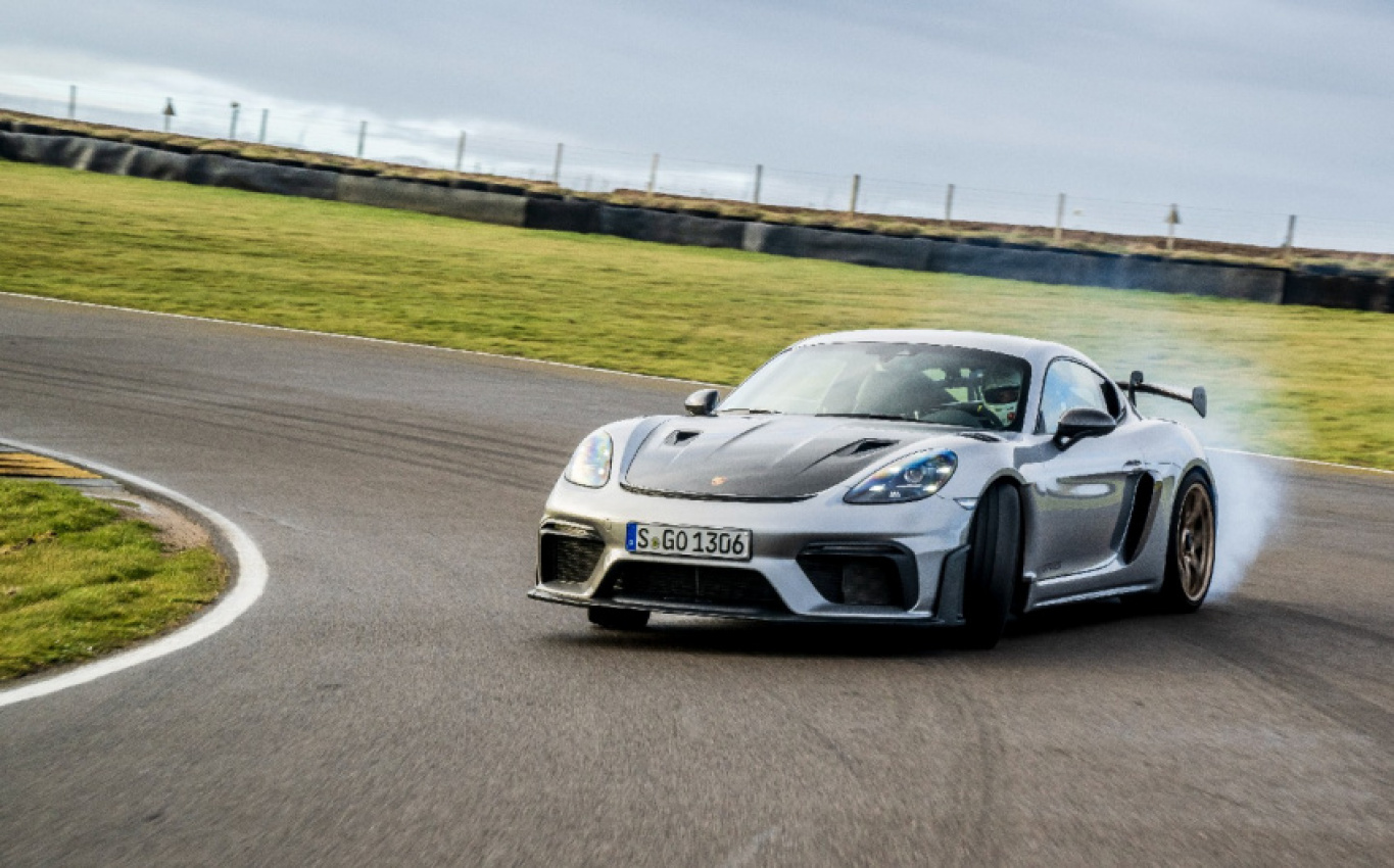 autos, cars, first drives, porsche, reviews, android, cayman, porsche 718 cayman, sport, android, porsche 718 cayman gt4 rs 2022 review: a  phenomenal track weapon but give me something else to drive home