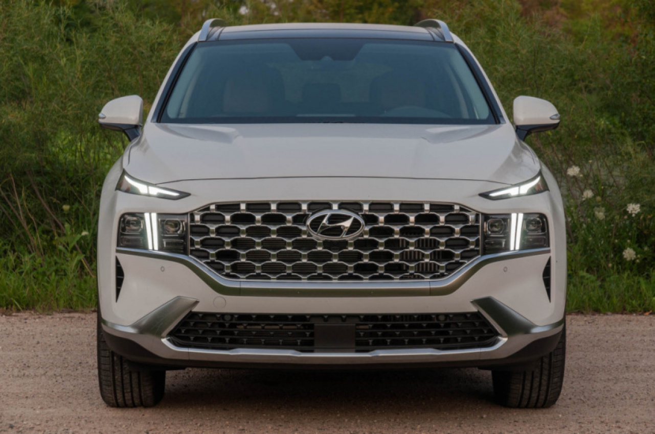 autos, cars, hyundai, android, first drives, hybrids, hyundai news, hyundai santa fe news, android, first drive review: 2021 hyundai santa fe hybrid finds a new middle ground for efficient family suvs