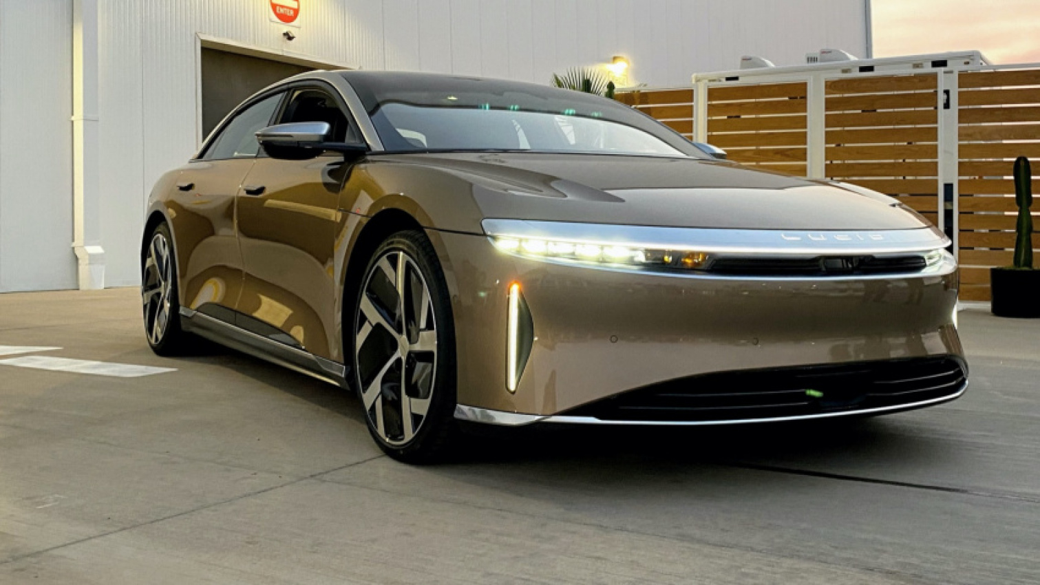 autos, cars, lucid, amazon, android, electric cars, first drives, amazon, android, first drive review: 2022 lucid air delivers a new leading edge for evs