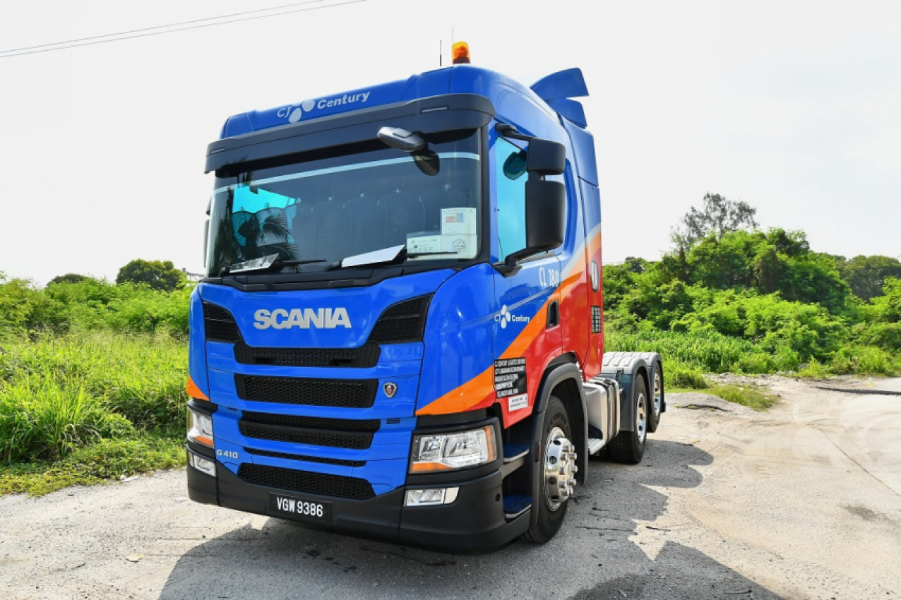 autos, cars, commercial vehicles, cj century logistics holdings bhd, cj logistics, commercial vehicles, logistics, scania, trucks, cj century takes delivery of new scania trucks and commits to reducing carbon footprint