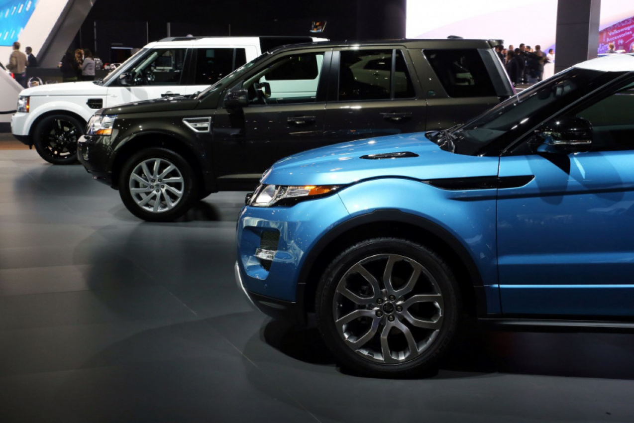 autos, cars, land rover, android, consumer reports, model x, android, only 1 luxury car is rated lower than the land rover lineup on consumer reports