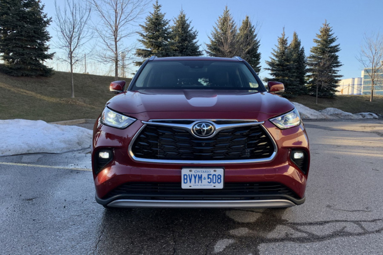 autos, cars, reviews, toyota, android, toyota highlander, android, millennial mom's review: 2022 toyota highlander