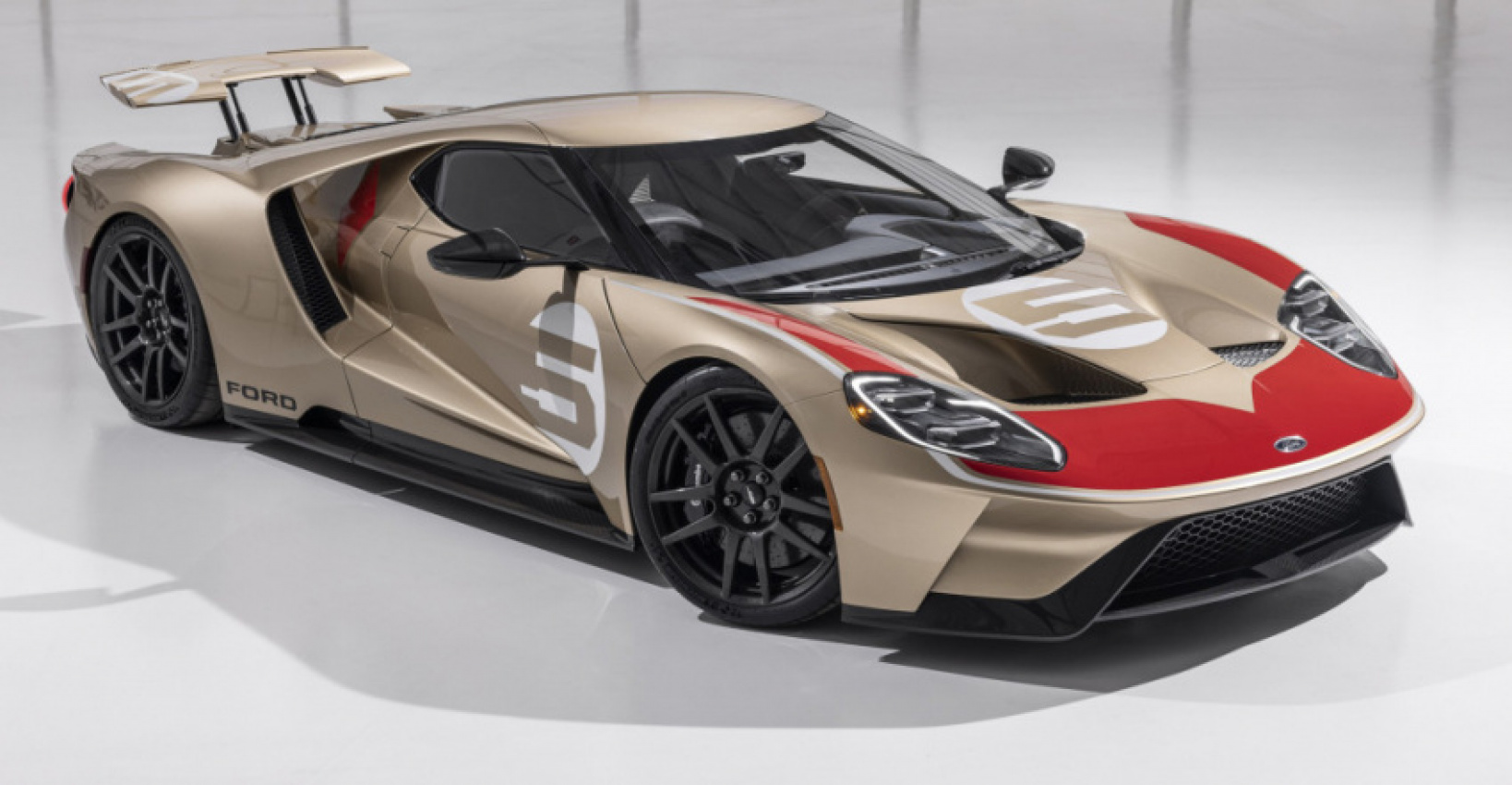 autos, cars, ford, ford gt news, ford gt40, ford news, new york auto show, supercars, 2022 ford gt holman-moody heritage edition revealed ahead of new york auto show