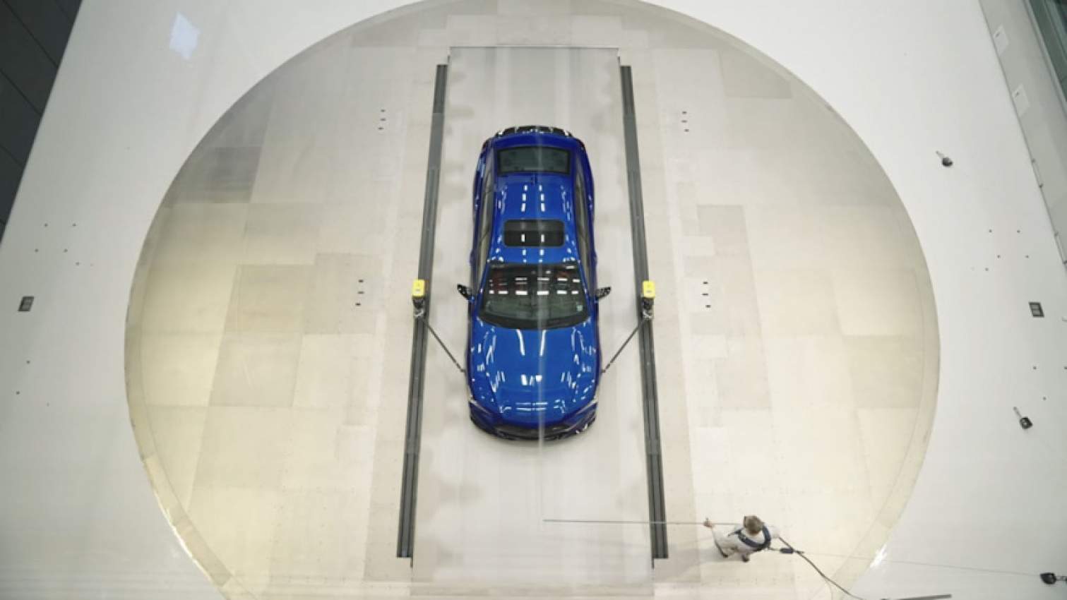autos, cars, honda, aerodynamics, auto news, wind tunnel, honda's new 193-mph wind tunnel can test anything from suvs to race cars