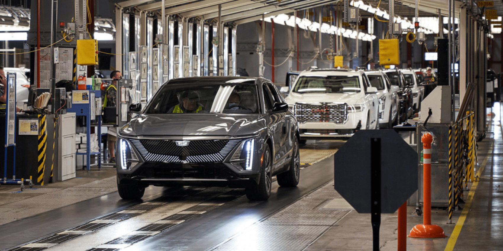 automobile, autos, cadillac, cars, electric vehicle, general motors, lyriq, spring hill, tennessee, production kicks off for the cadillac lyriq