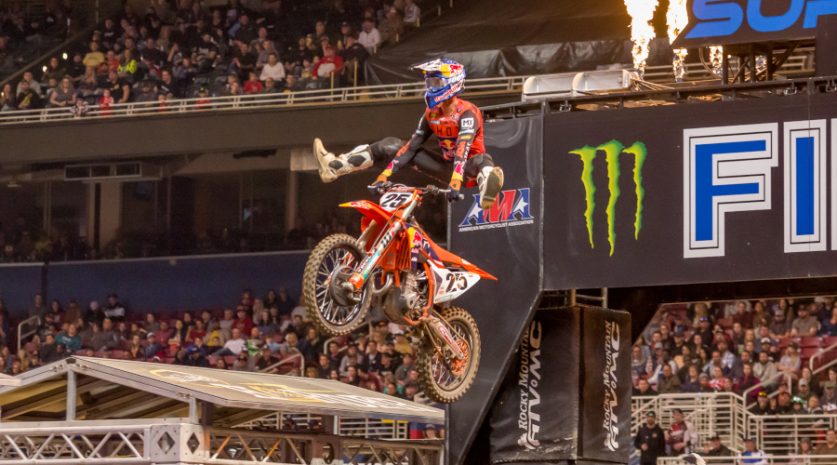 all motorcycles, autos, cars, musquin returns to top spot at st. louis supercross
