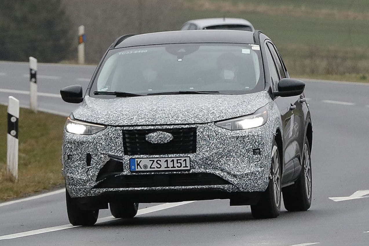 autos, cars, ford, reviews, adventure cars, car news, escape, family cars, ford escape, kuga, spy pics, ford escape gets angry new makeover