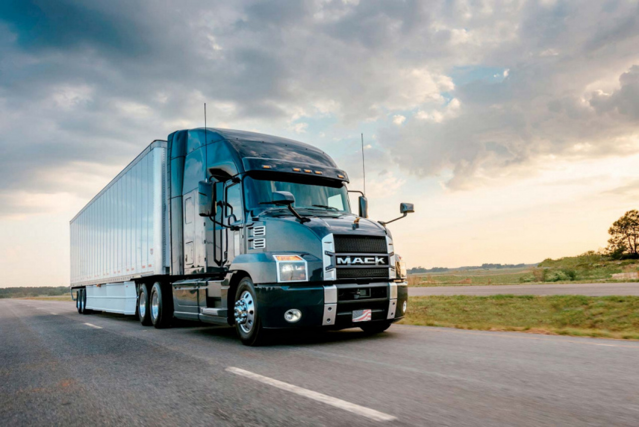 autos, cars, news, autonomous, reports, study, trucks, autonomous trucks could replace 90% of humans on long-haul routes