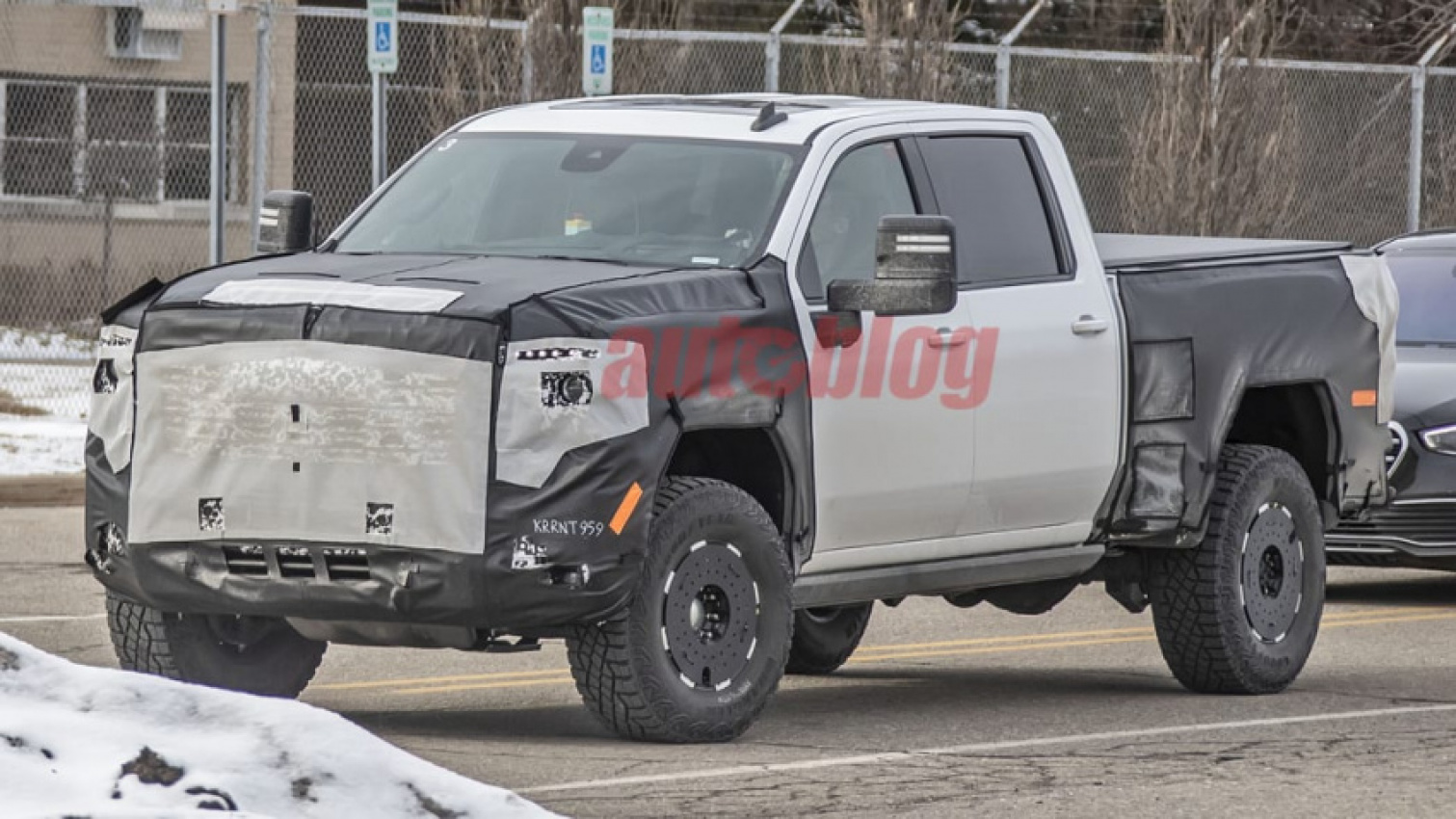 autos, cars, gmc, gmc sierra, off-road vehicles, spy-photos, truck, spy photos suggest more rugged gmc sierra hd at4x is on the way