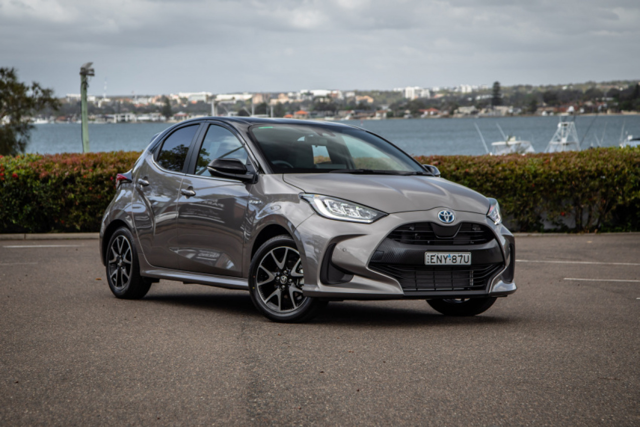 autos, cars, reviews, toyota, android, toyota yaris, android, 2022 toyota yaris zr hybrid review