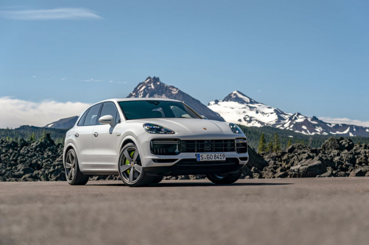 autos, cars, electric vehicle, porsche, android, porsche cayenne, android, 2022 porsche cayenne may have a new plug-in hybrid variant [update]