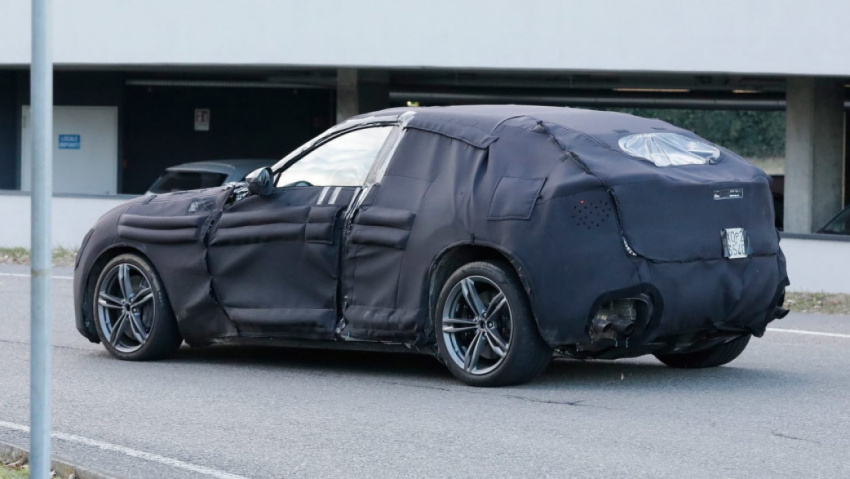 autos, cars, ferrari, suvs, 2022 ferrari purosangue spied – body-on prototypes are now live