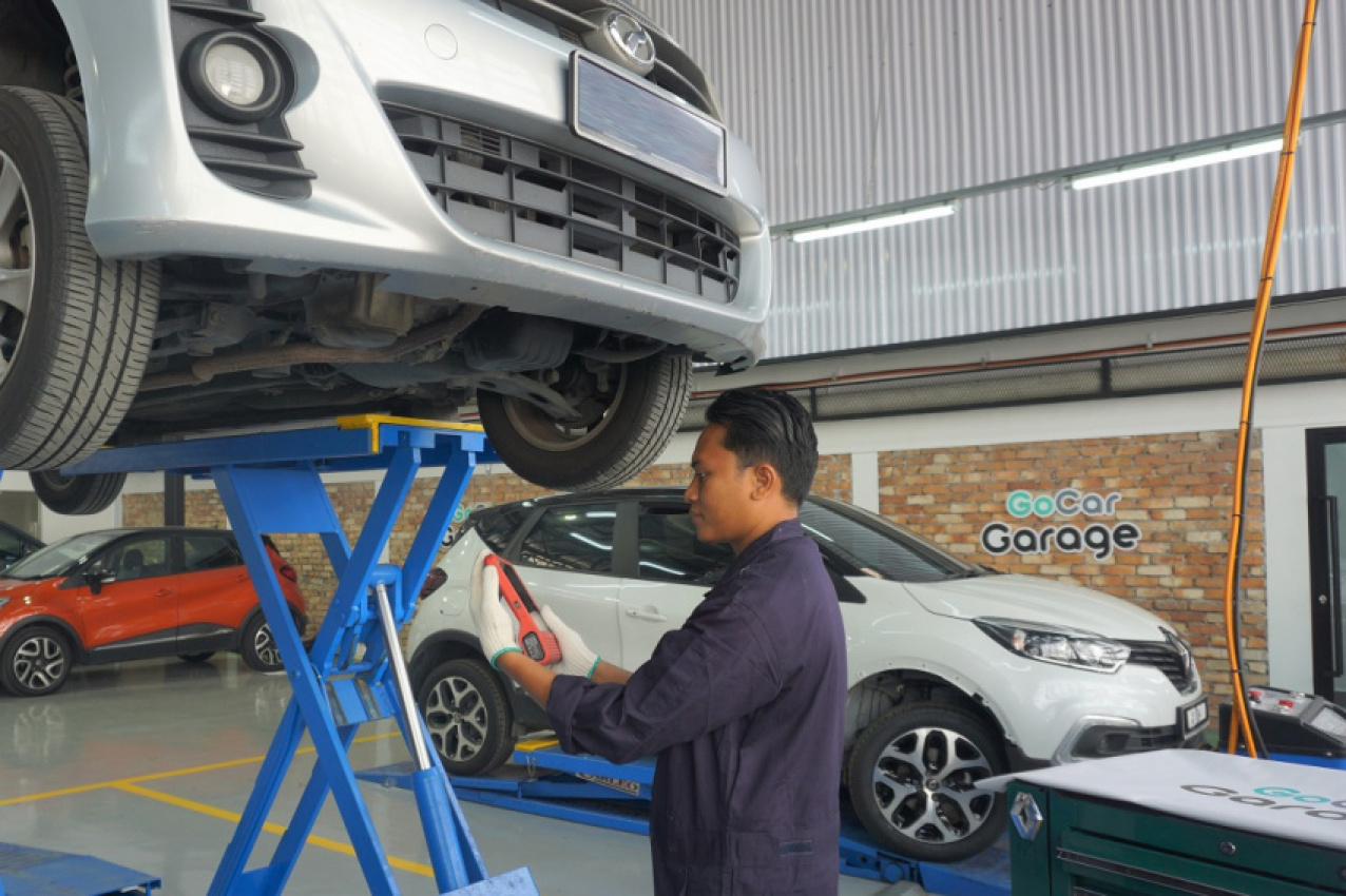autos, cars, featured, engine oil, gocar, gocar garage, gocar malaysia, malaysia, promotions, service, shopee, keep your car in tip-top condition with gocar garage raya promotions in shopee