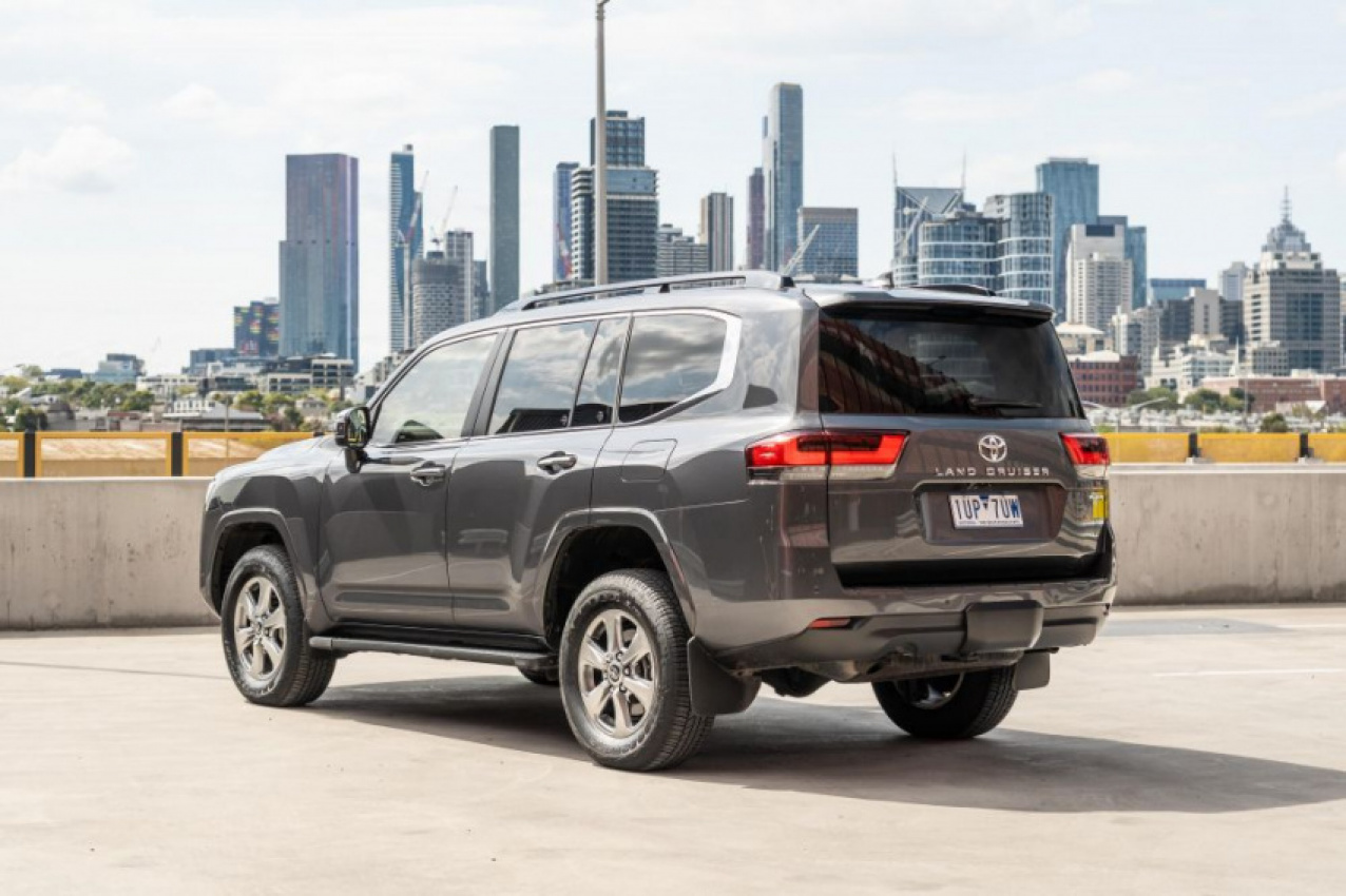 autos, cars, toyota, android, android, 2022 toyota landcruiser 300 series sahara review