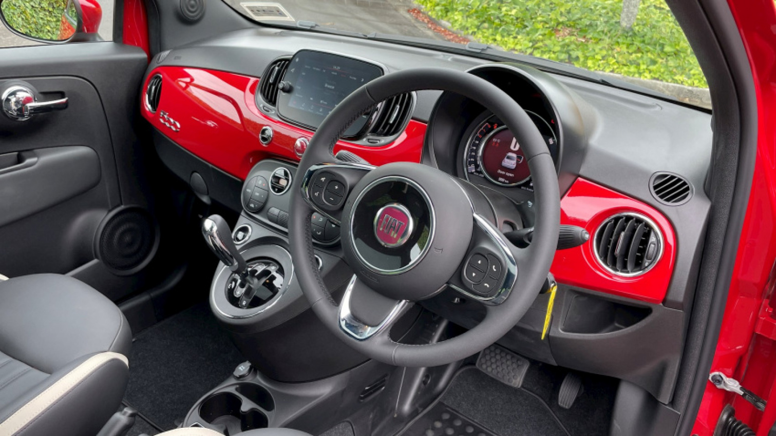 autos, cars, fiat, android, car, cars, driven, driven nz, livin&039; la dolcevita: fiat&039;s refreshed 500 tested, new zealand, news, nz, reviews, android, livin' la dolcevita: fiat's refreshed 500 tested
