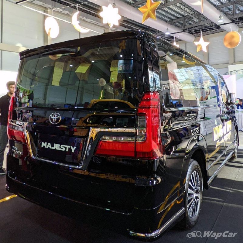 autos, cars, toyota, the majestic toyota majesty is the 11-seater rwd alphard that’s on sale in thailand