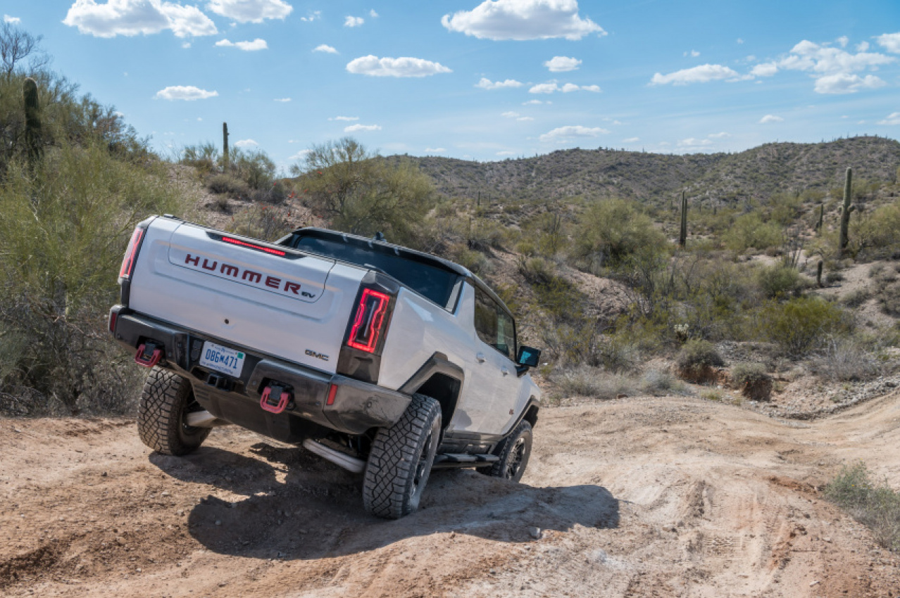 autos, cars, gmc, hummer, reviews, car review, electric truck, electric vehicle, ev, hummer ev, review, truck, what’s great and what’s not about the 2022 gmc hummer ev truck