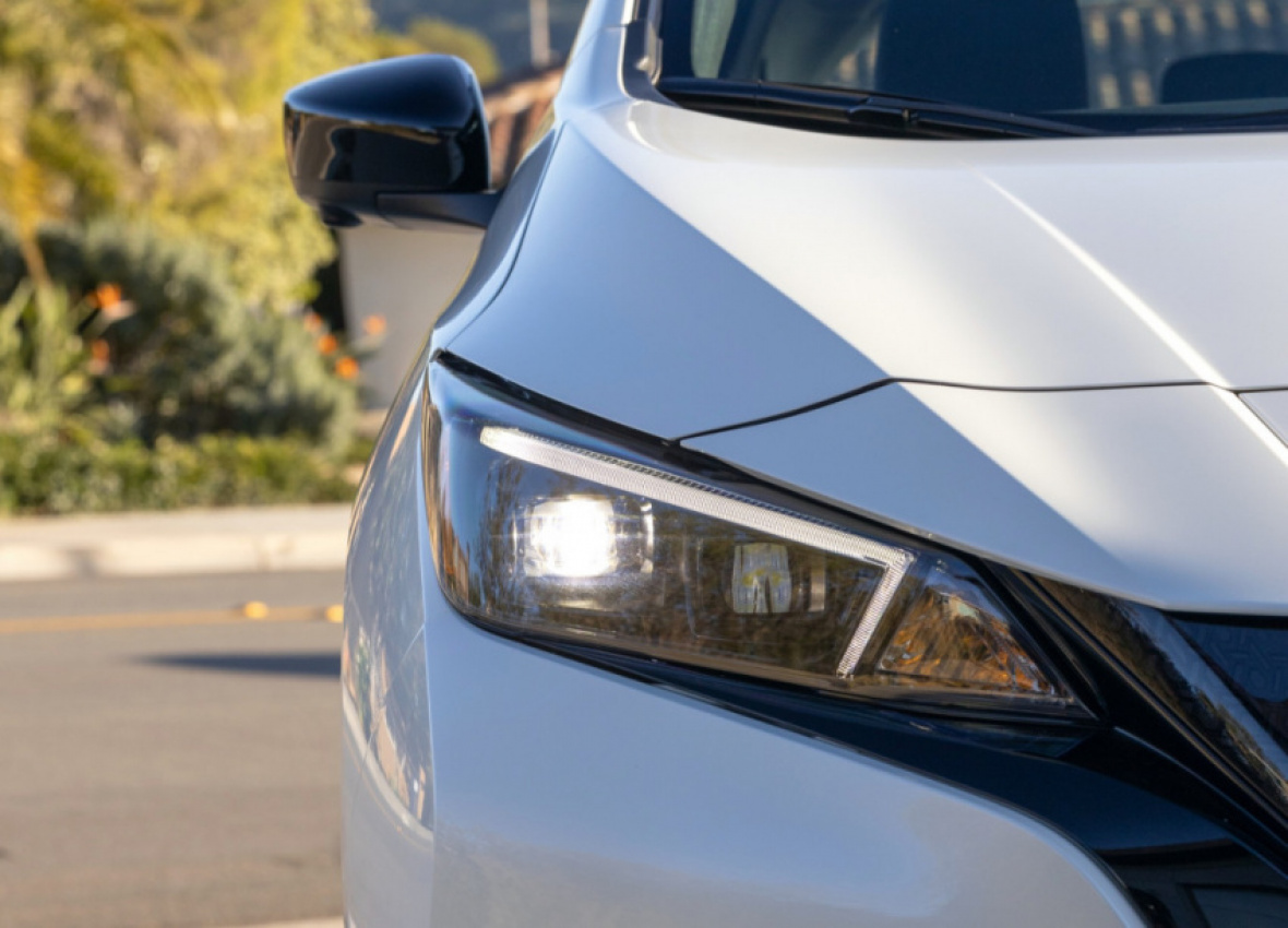 autos, cars, nissan, electric cars, hatchbacks, new york auto show, news, nissan leaf news, nissan news, preview: 2023 nissan leaf heads to new york auto show with new look