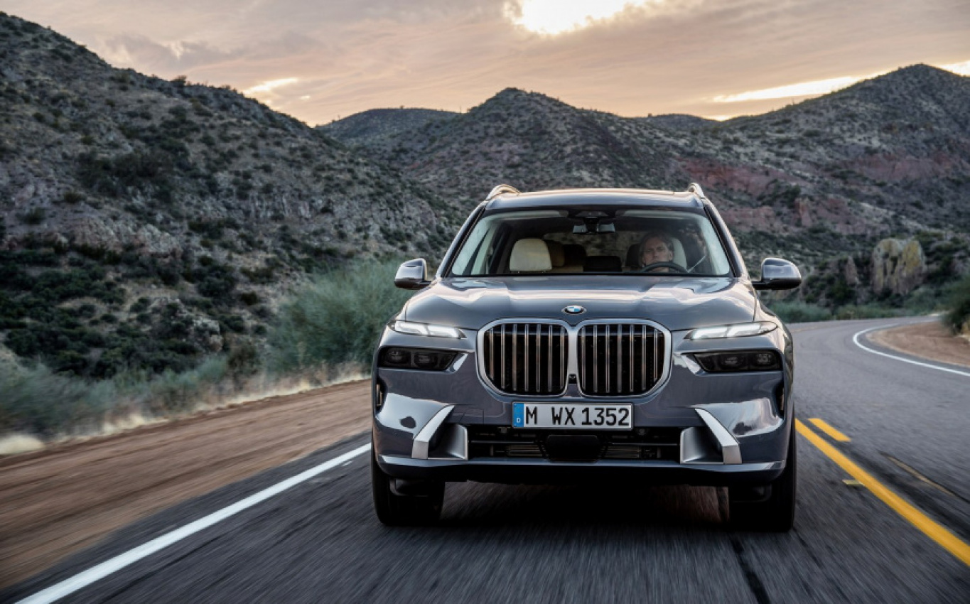 autos, bmw, cars, news, bmw x7, suv, refreshed bmw x7 revealed with updated styling, revamped interior and mild-hybrid assistance