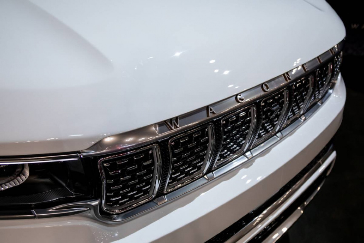 autos, cars, jeep, up close with the 2023 jeep wagoneer l and grand wagoneer l